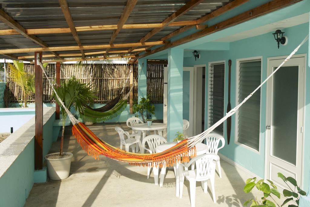 Casa Del Rayo Verde Hotelito Solidario ปอร์โตเบโล ภายนอก รูปภาพ