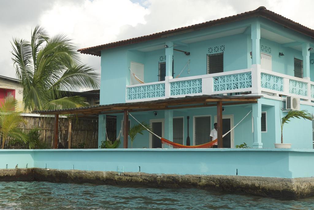 Casa Del Rayo Verde Hotelito Solidario ปอร์โตเบโล ภายนอก รูปภาพ