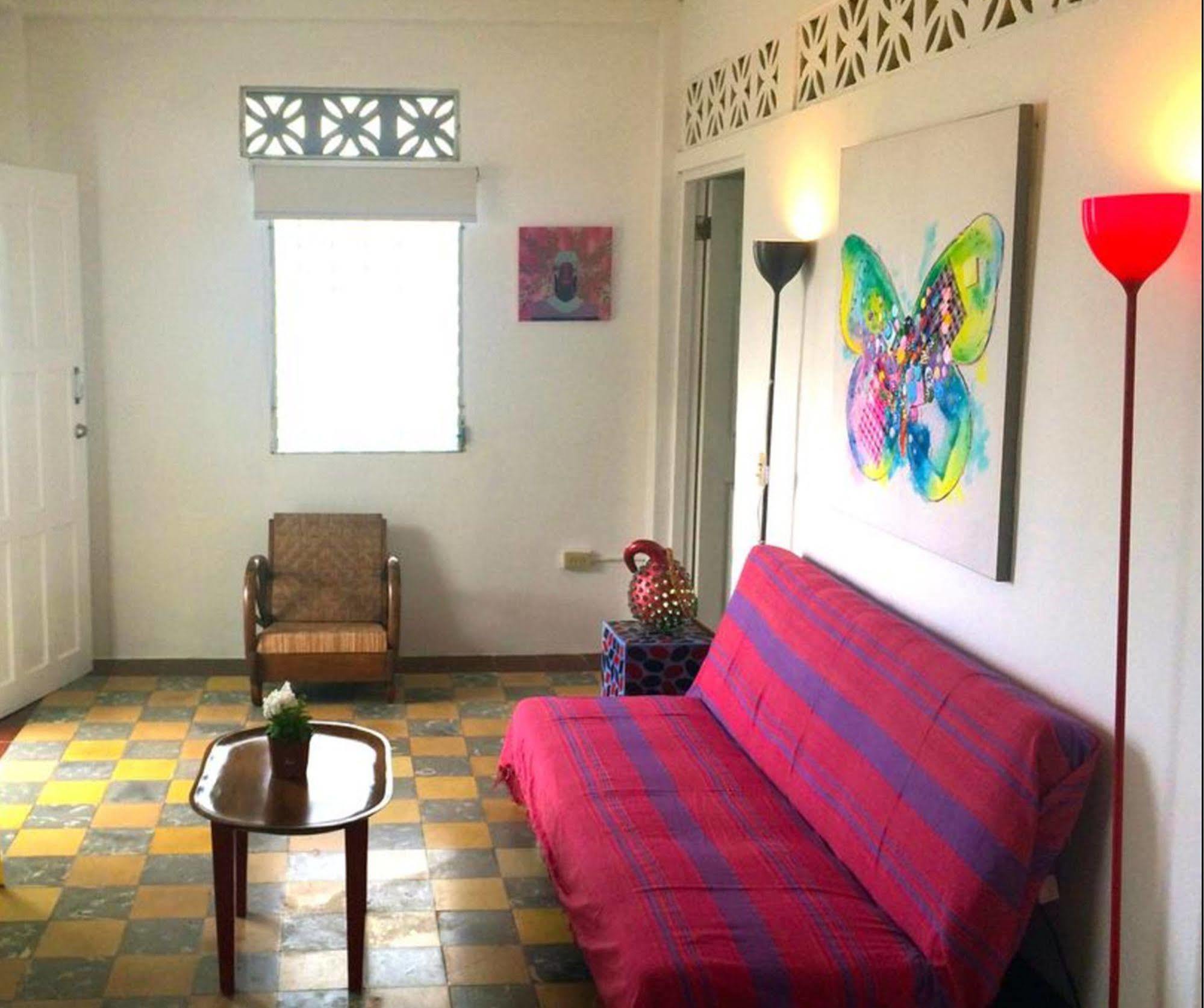 Casa Del Rayo Verde Hotelito Solidario ปอร์โตเบโล ภายนอก รูปภาพ